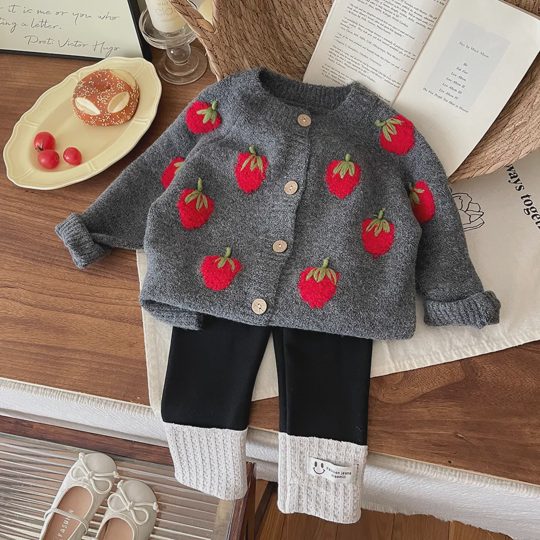 【2Y-8Y】Girls Handmade Crochet Strawberry Knit Sweater