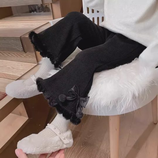 【18M-7Y】Girls Fashionable Fur Ball Design Padded Fleece Corduroy Pants