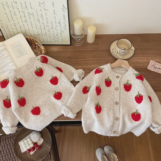 【2Y-8Y】Girls Handmade Crochet Strawberry Knit Sweater